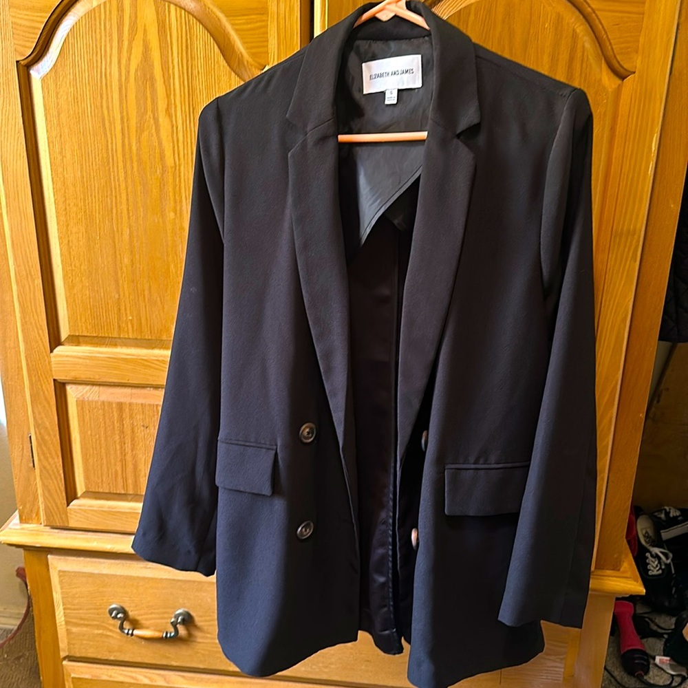 Elizabeth and James black blazer